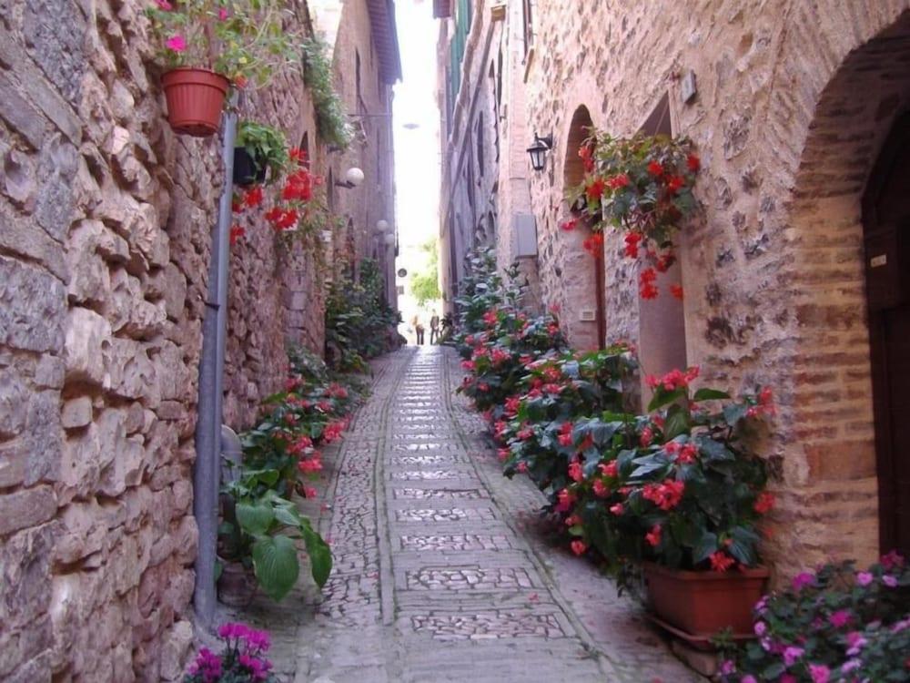 Hotel Palazzo Bocci Spello Exteriör bild